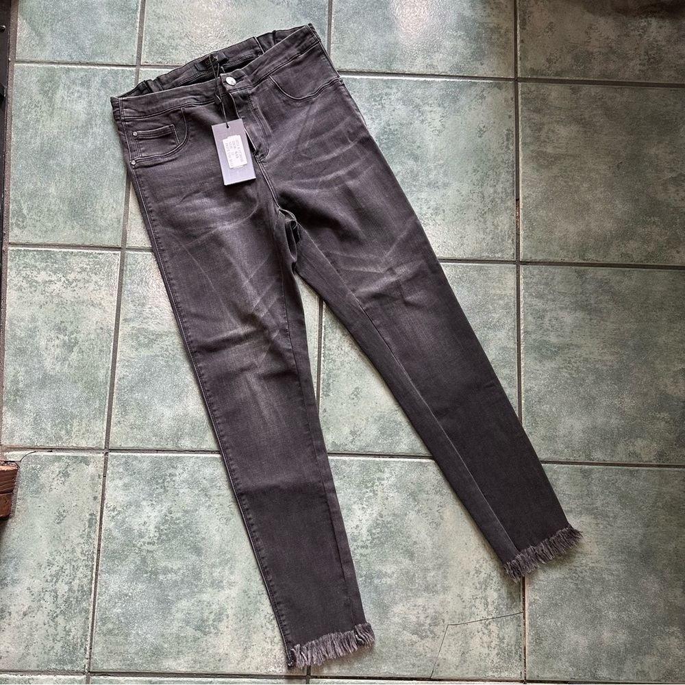 NWT Cenia Black Fringed Embellished Boutique Jeans